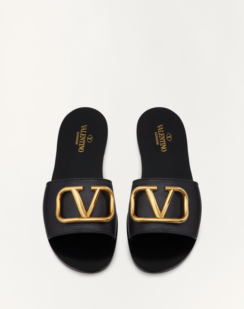 VLOGO SIGNATURE SLIDE SANDAL IN GRAINY COWHIDE WITH ACCESSORY - Image 4